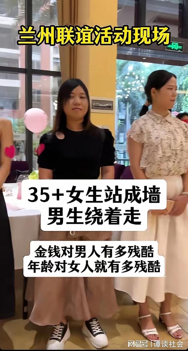 痛心!北京机车女孩客死新疆,仅22岁,曝车祸画面细节,对方直接逃逸