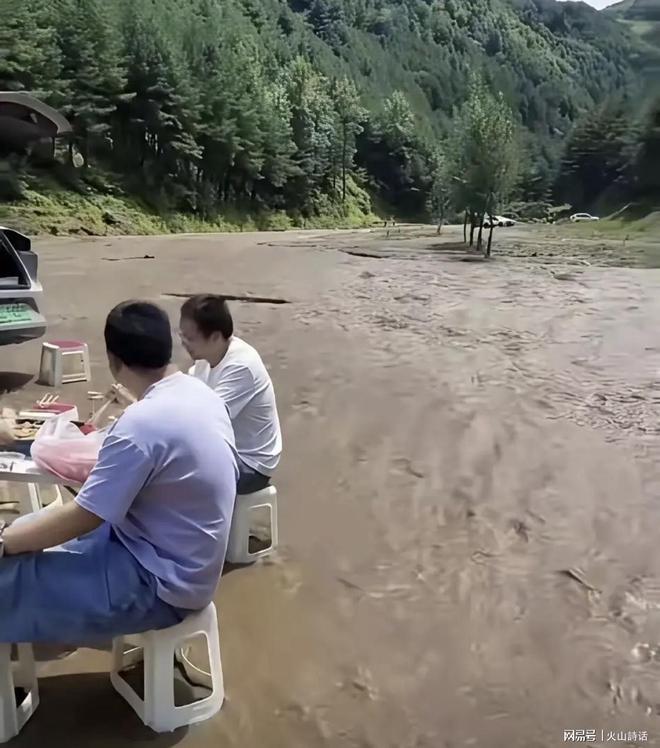 令人唏嘘!从广东回北控却没位置?王少杰去打村BA,出场费用曝光