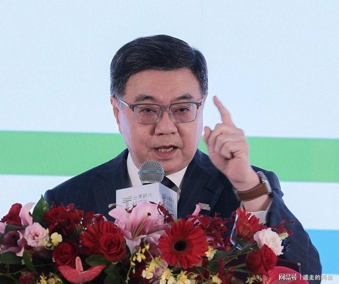 山东男篮重新集结,邱彪未亮相,名记给球队支招,一人上调呼声高